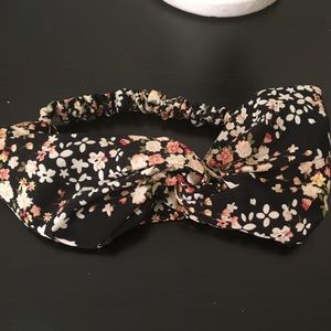 Floral Knot Headband With Elastic OS